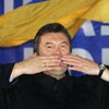Янукович попередив Зварича про звільнення 