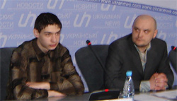 Автор Женя Галяс (ліворуч) та видавець Олександр Ворошило