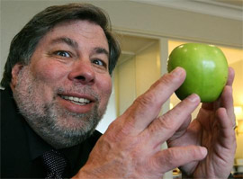 Син вихідців з України Стів Возняк (Steve Wozniak) був співзасновником Apple