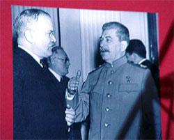 Дух Сталін впливає на Росію?