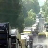 Російські митники не братимуть грошей з автомобілістів