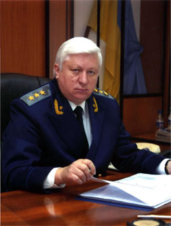Донецький Пшонка завірив Станік, що вона чесна