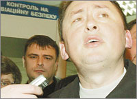 Мельниченко запідозрив Балогу у перешкоджанні слідству. Балога каже, що є проблеми із диваном Мельниченко запідозрив Балогу у перешкоджанні слідству. Балога каже, що є проблеми із диваном