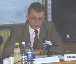 Зусиллями уряду проффесіоналів бюджет тріщить і лопається