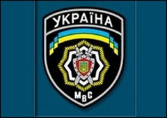 Хроніки бєспрєделу. Удєльний князьок-міліцай постріляв і побився на очах дітлахів