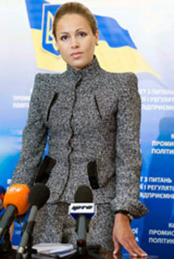 Хроніки вільного вибору. Янукович діє за методою ленінських чекістів
