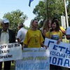 У центрі Києва таки показали “Гламурні гастролі кремлівського гебіста”