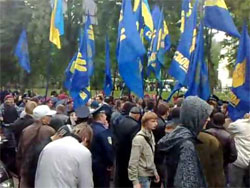 Хроніки вільного вибору. У Львові ВО “Свобода” захопила ТВК