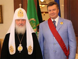 Московські попи будують “рускій мір” на гроші, вкрадені у громади?