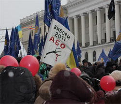 Влада прискореними темпами прямує у електоральний вакуум