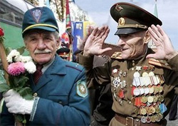 Львівські ветерани не бажають свята під сталінськими прапорами