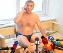 Черновецькому готують відставку, а киянам - участь у дійстві виборів