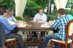 Янукович знову заговорив про стабільність і зростання добробуту кожного Янукович знову заговорив про стабільність і зростання добробуту кожного