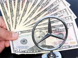 Українські чиновники й далі приховують власні статки Українські чиновники й далі приховують власні статки