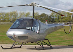 Азаров пообіцяв будувати українські вертольоти Азаров пообіцяв будувати українські вертольоти