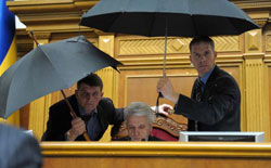 Опозиція вимагає звільнення Литвина Опозиція вимагає звільнення Литвина