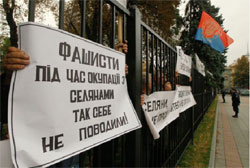 Я - не я, і хата - не моя. Литвин навіть не здогадується, хто його посадив за паркан Я - не я, і хата - не моя. Литвин навіть не здогадується, хто його посадив за паркан