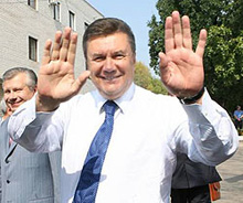 Цяцянки... Чим ближче до виборів - тим фантастичніші обіцянки влади Цяцянки... Чим ближче до виборів - тим фантастичніші обіцянки влади