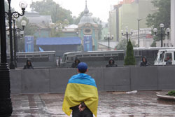 Влада буде застосовувати жорсткі заходи проти мітингувальників Влада буде застосовувати жорсткі заходи проти мітингувальників
