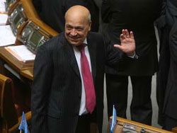 Нардеп Москаль спілкується з високопосадовцями мовами нацменшин Нардеп Москаль спілкується з високопосадовцями мовами нацменшин