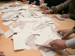 Починає проявлятися картина з мажоритарниками