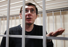 Адвокат називає вирок Луценку - вироком правосуддю