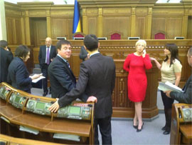 Опозиція не розблокувала парламент. Переговори тривають Опозиція не розблокувала парламент. Переговори тривають