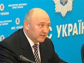 Наказ про залучення силовиків до розгону Майдану в Києві віддав особисто начальник столичної міліції Валерій Коряк. Наказ про залучення силовиків до розгону Майдану в Києві віддав особисто начальник столичної міліції Валерій Коряк.