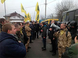 Акція під Межигір’ям закінчилася. Мітингувальники гаранта не побачили