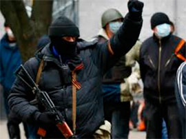 У Маріуполі вбито трьох нападників на військову частину, 13 поранено, 63 - затримано
