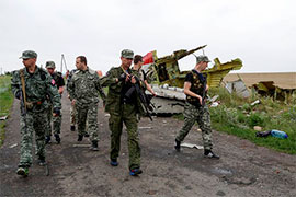 На місці падіння Боїнга вже попрацювали російські спецслужби