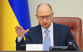 Яценюк каже, що якщо РФ не погодиться на реструктуризацію боргу Януковича - буде мораторій