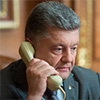 Порошенко висловив Меркель і Олланду занепокоєння діями окупантів в Криму