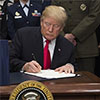 Президент Трамп підписав оборонний бюджет США-2018 з $350 млн допомоги Україні