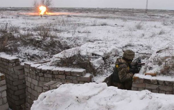 Ситуація на фронті: російські бойовики умисно обстрілюють цивільні об’єкти