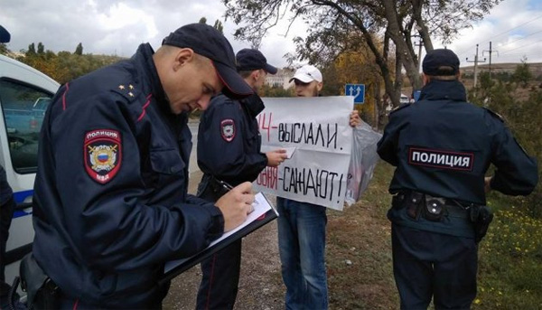 Держдеп зажадав, аби Кремль припинив переслідування кримських татар