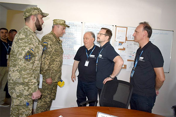 Генсек ОБСЄ побував на фронті