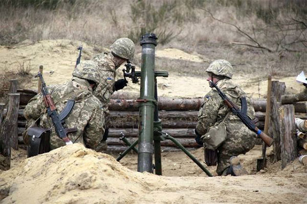 Ситуація на фронті: про перемир’я, узгоджене в Мінську, вже забули 