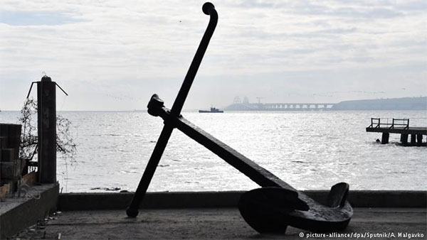 Політв’язні Кремля. Захоплені моряки перебувають у Керчі, кілька з них - у лікарні