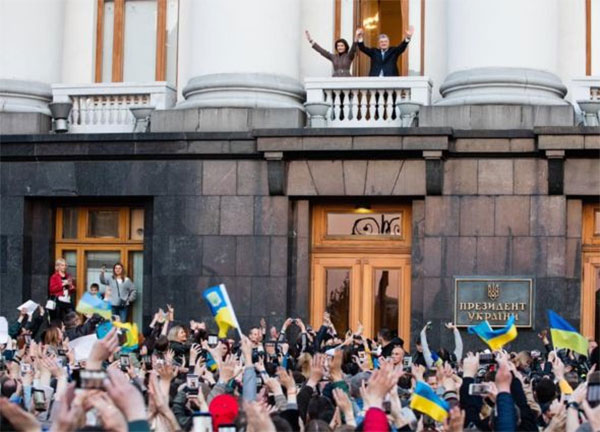Порошенко йде у парламент, щоб повернутися на Банкову