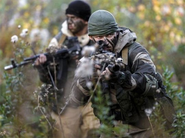 Російські гібридні війська активно відпрацьовують тактику ближнього бою вночі