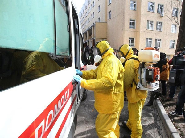 Більше двох не збиратись. Уряд хоче ввести нові заборони