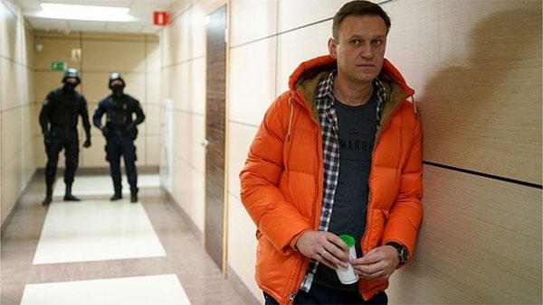 Навального оголосили в розшук у Росії. Він збирався туди повернутися