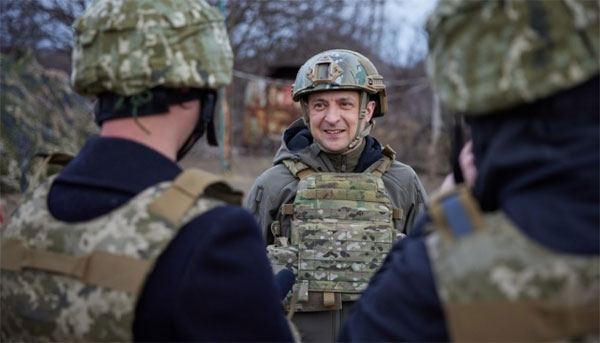 Зеленський побував на позиціях українських військових за 80 метрів від противника