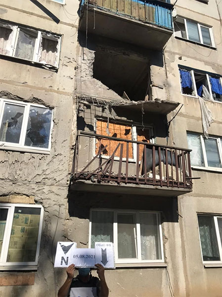 Російська протитанкова артилерія розстріляла житловий будинок