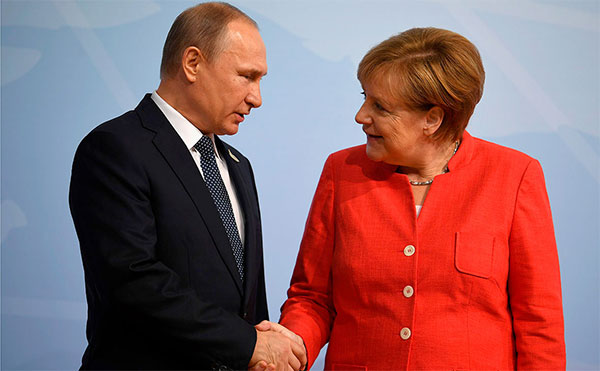 Перед візитом до Києва Анґела Меркель відвідає Москву