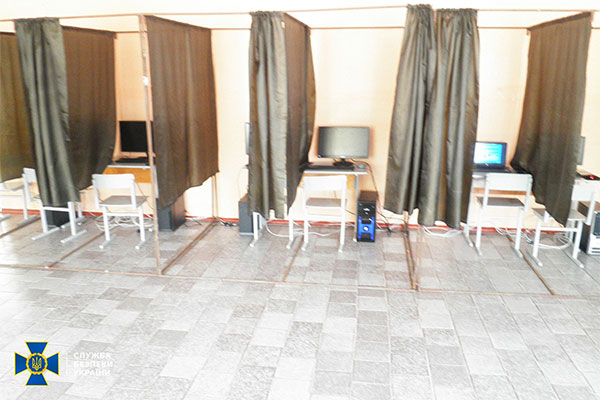 Вже підготовлено місця для "голосування" новоспечених росіян