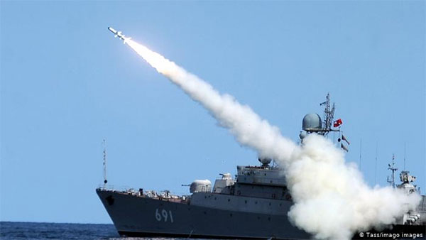 Запуск ракети з російського військового корабля під час навчань