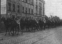 Французські окупаційні війська вступають в Ессен