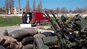 Українські військові у Криму: як довго триматись?